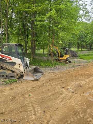 Austinburg Road, Ashtabula, OH 44004