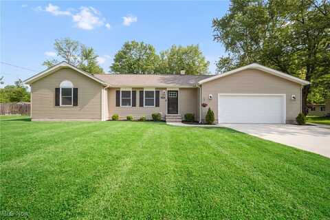 7427 Hawk Avenue, Mentor, OH 44060