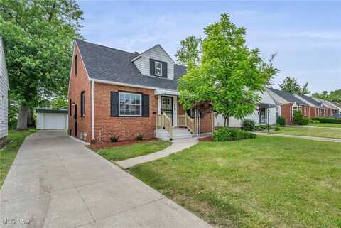 4396 Parkton Drive, Warrensville Heights, OH 44128