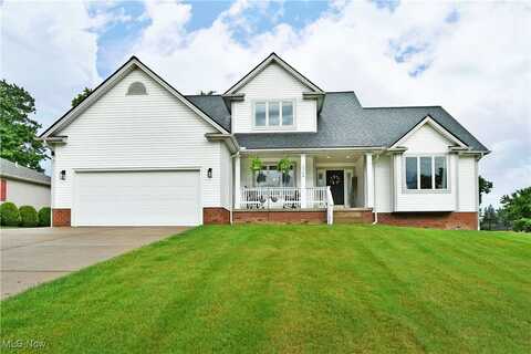 2304 Bianca Lane, Cortland, OH 44410
