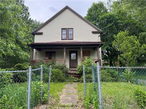 833 Sherman Street, Akron, OH 44311
