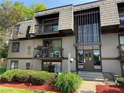 9510 Cove Drive, North Royalton, OH 44133