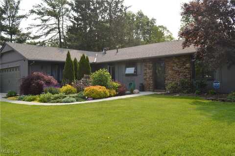 5671 Creekside Lane, North Ridgeville, OH 44039
