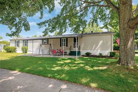 3 Carousel Lane, Olmsted Twp, OH 44138