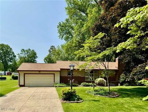 638 Fairwood Road, New Franklin, OH 44319