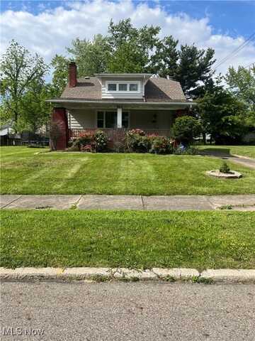 512 Ferndale Avenue, Youngstown, OH 44511
