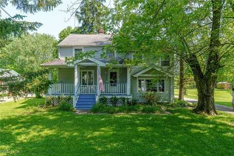 26330 Pettibone Road, Oakwood Village, OH 44146