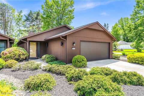 18291 Glencreek Lane, Strongsville, OH 44136
