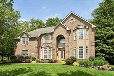 240 Anne Marie Court, Hinckley, OH 44233