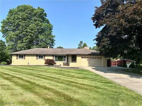 2288 Ritz Manor Drive, Uniontown, OH 44685