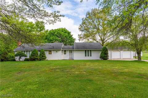 7251 Minerva Road SE, Waynesburg, OH 44688
