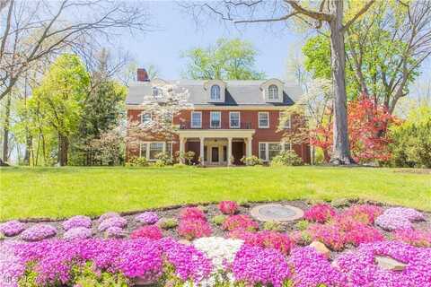 2820 W Park Boulevard, Shaker Heights, OH 44120