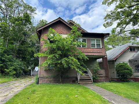 656 Saint Louis Avenue, Youngstown, OH 44511