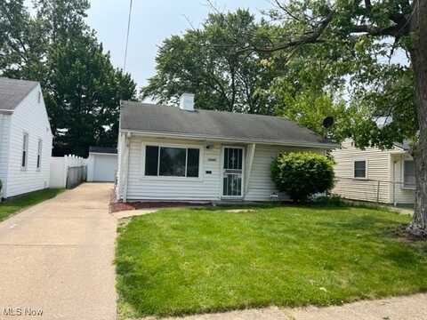13421 Thornhope Road, Cleveland, OH 44135