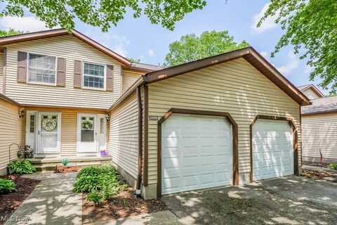 3888 Lake Run Boulevard, Stow, OH 44224
