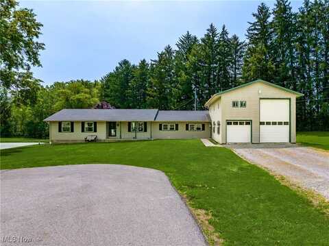 1570 Nob Hill Road, Zanesville, OH 43701