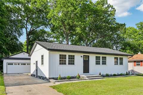 178 Lindsey Road, Munroe Falls, OH 44262