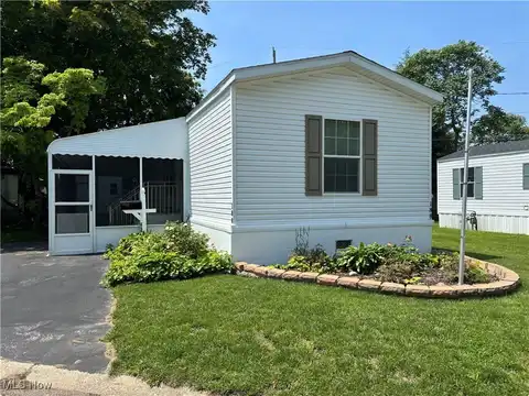 188 Spruce Lane, Mentor, OH 44060