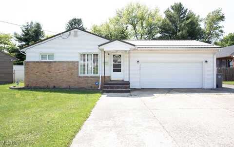 3730 Baymar Drive, Youngstown, OH 44511