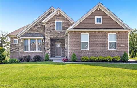 1343 Skyland Falls Boulevard, Hinckley, OH 44233