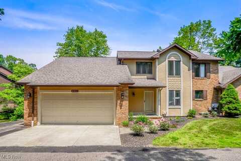 4931 Searls Drive NW, North Canton, OH 44720