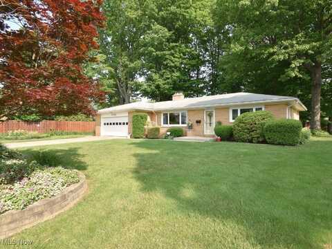 7522 Lauren J Drive, Mentor, OH 44060