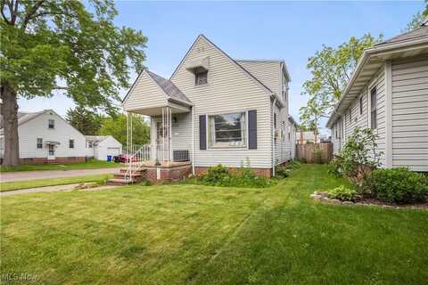 5722 Delora Avenue, Cleveland, OH 44144