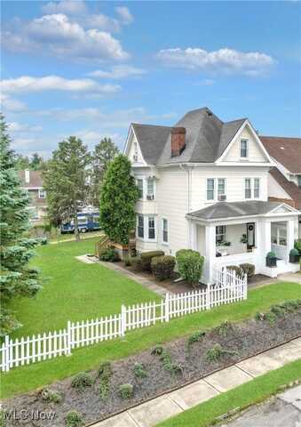 1144 Oregon Avenue, Steubenville, OH 43952