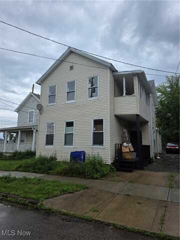 2947 E 57th Street, Cleveland, OH 44127