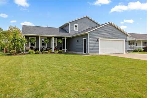 435 Berry Ridge Drive, Amherst, OH 44001