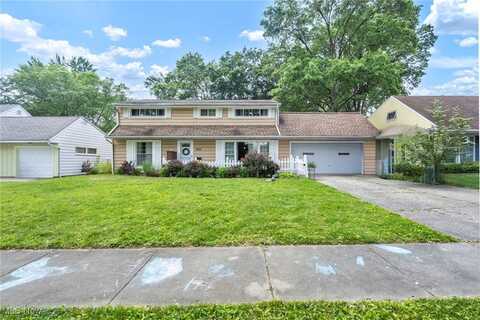 3450 Atterbury Street, Cuyahoga Falls, OH 44221