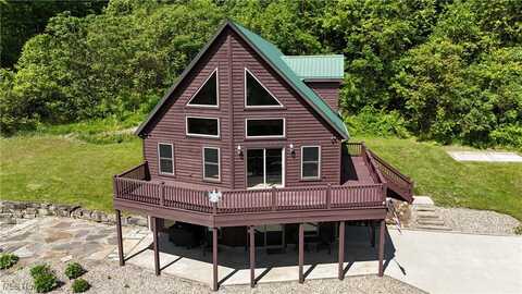 693 Evening Star Avenue SE, East Canton, OH 44730