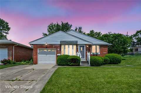 435 Roanoke Avenue, Cuyahoga Falls, OH 44221