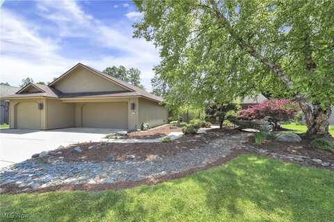 32539 Bridgestone Drive, North Ridgeville, OH 44039
