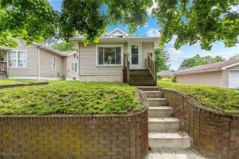 725 Saint Clair Avenue, Barberton, OH 44203