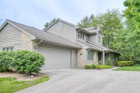 20 Deerfield Lane, Beachwood, OH 44122
