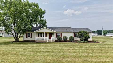 5075 State Route 250 NW, Beach City, OH 44608