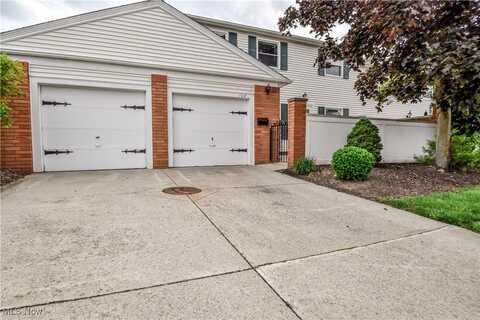 108 Doncaster Court, Mentor, OH 44060