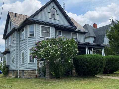 688 Mahoning Avenue NW, Warren, OH 44483