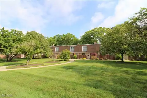 6478 State Road, Parma, OH 44134