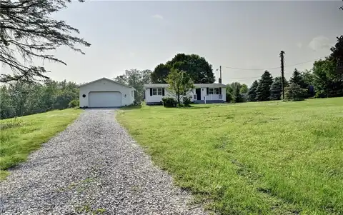 4932 New Cumberland Road NE, Mineral City, OH 44656