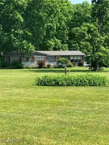 1454 Bonner Road, Deerfield, OH 44411
