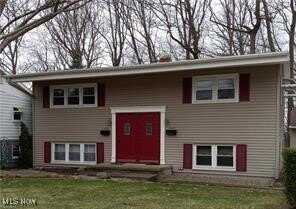 1382 9th Street, Cuyahoga Falls, OH 44221