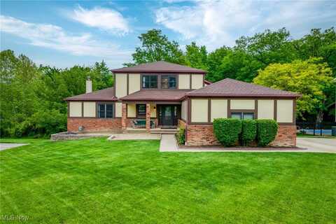 5810 Ely Vista Drive, Parma, OH 44129