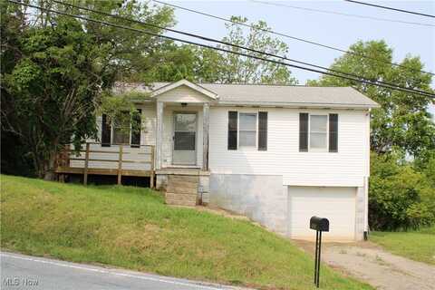 67477 Willow Grove Road, Saint Clairsville, OH 43950