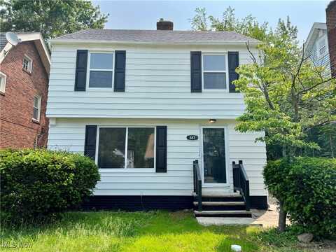 887 Yellowstone Road, Cleveland Heights, OH 44121