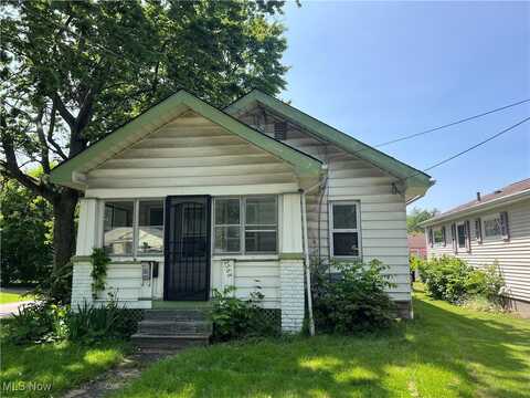 2568 Edwin Avenue, Akron, OH 44314