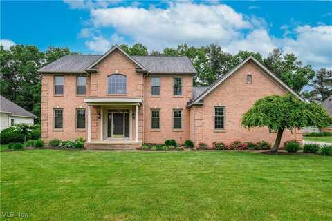 8233 Edmund Court Circle NW, Massillon, OH 44646