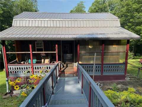 403 State Street, Bowerston, OH 44695