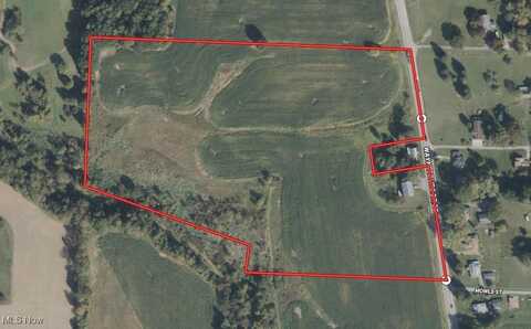 Waynesburg Dr SE, Waynesburg, OH 44688